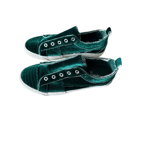 Corkys Babalu Women's Sneakers Green Velvet sz 7 - Picture 3 of 5